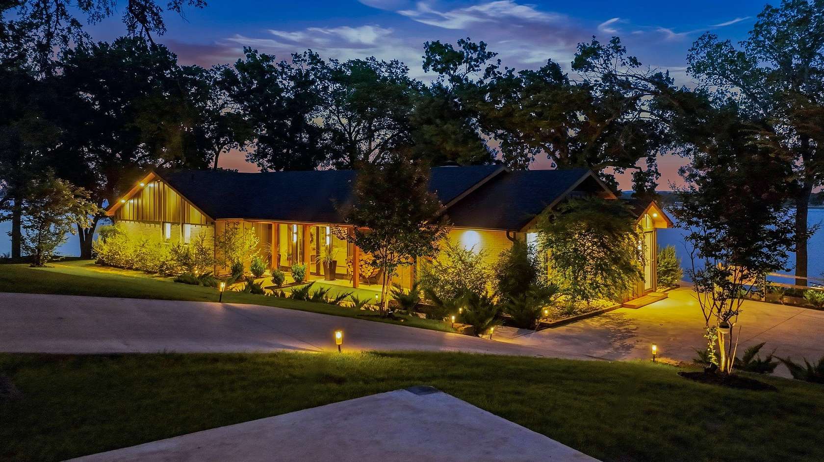 2.62 Acres of Land with Home for Sale in Azle, Texas