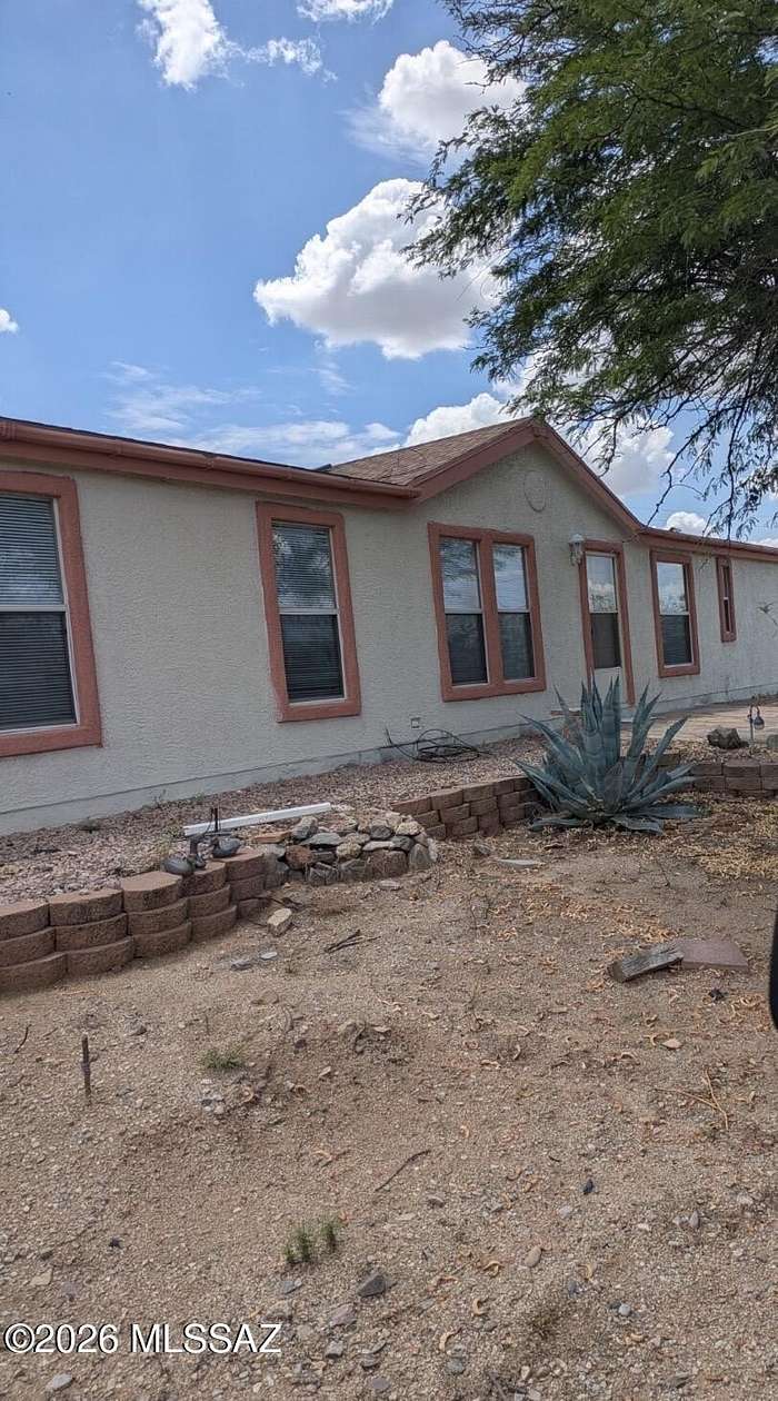 1.74 Acres of Land with Home for Sale in Saddle Brooke, Arizona