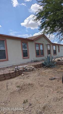 1.74 Acres of Land with Home for Sale in Saddle Brooke, Arizona