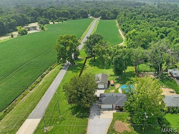 4 Acres of Land with Home for Sale in Edwardsville, Illinois