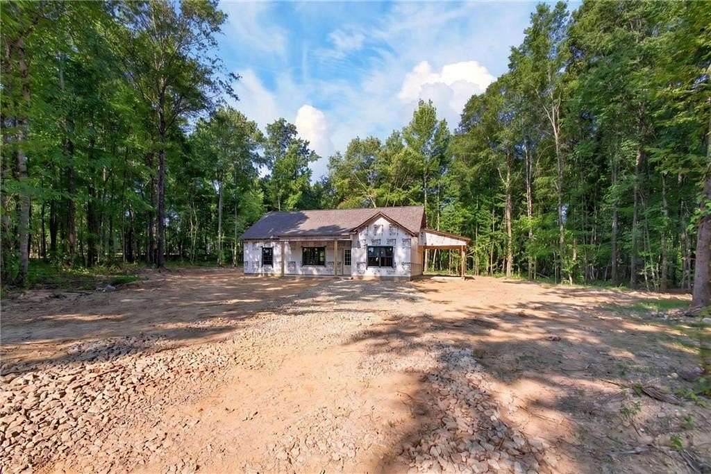 3 Acres of Land with Home for Sale in Silver Creek, Georgia