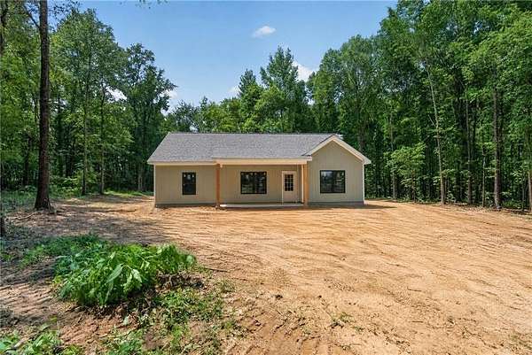 3 Acres of Land with Home for Sale in Silver Creek, Georgia