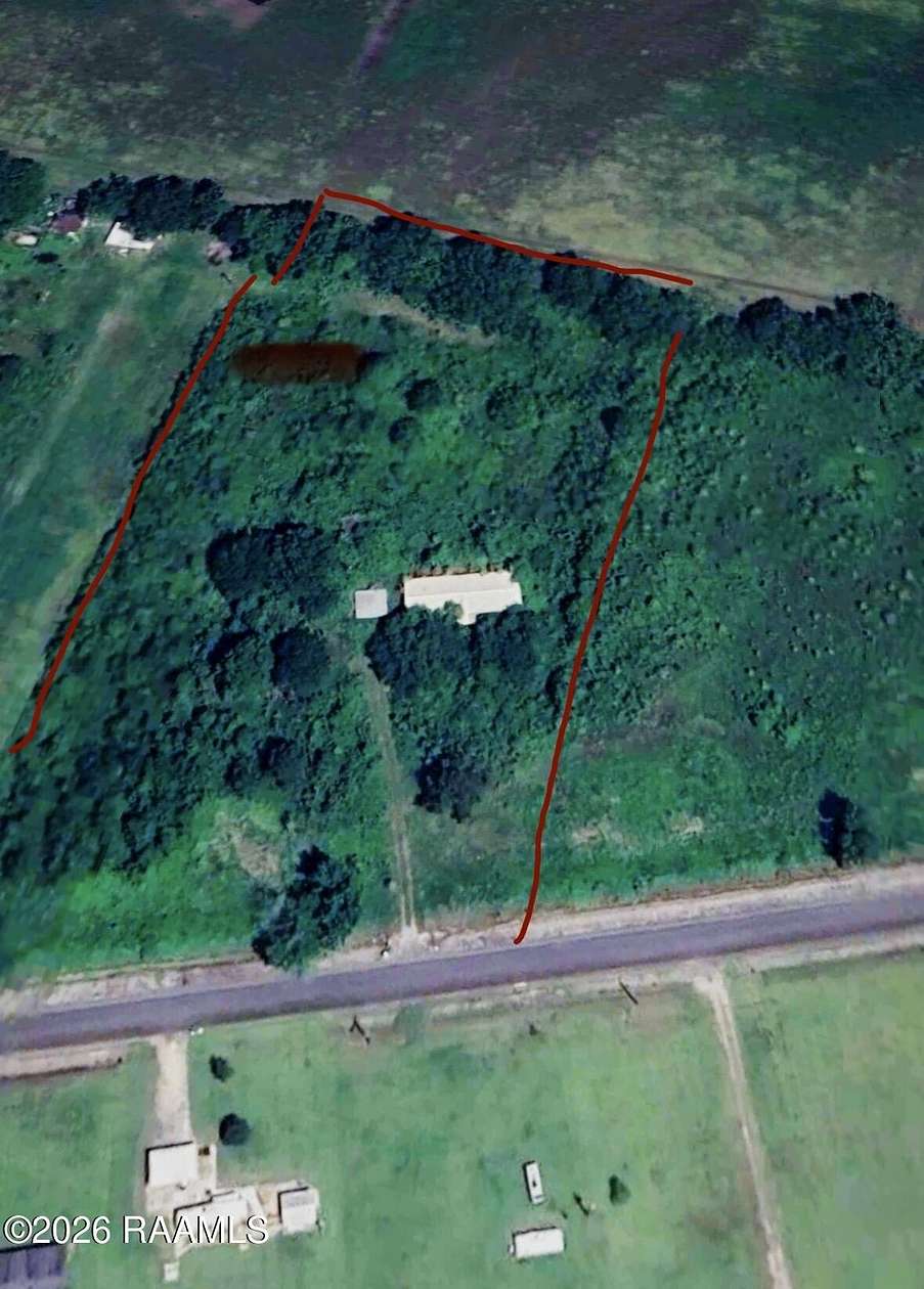 4 Acres of Residential Land for Sale in Arnaudville, Louisiana