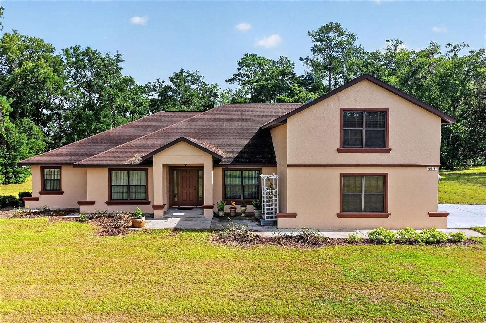 9 Acres of Land with Home for Sale in Ocala, Florida