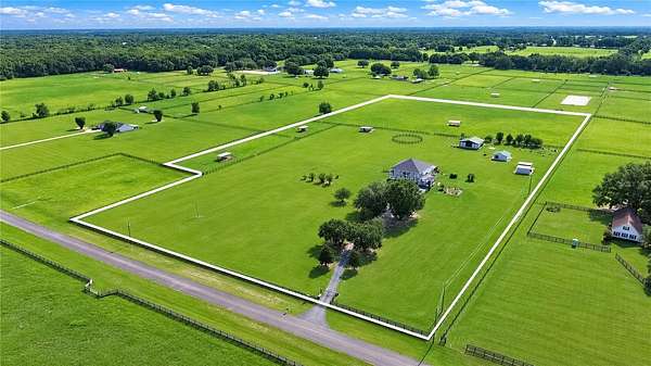 16.2 Acres of Land with Home for Sale in Anthony, Florida