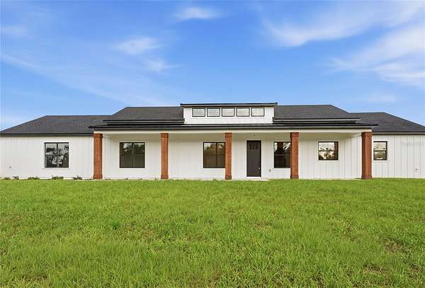 9 Acres of Land with Home for Sale in Morriston, Florida