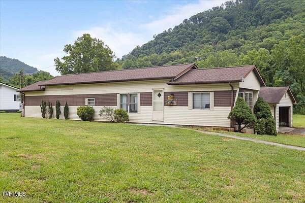 1.5 Acres of Land with Home for Sale in Elizabethton, Tennessee