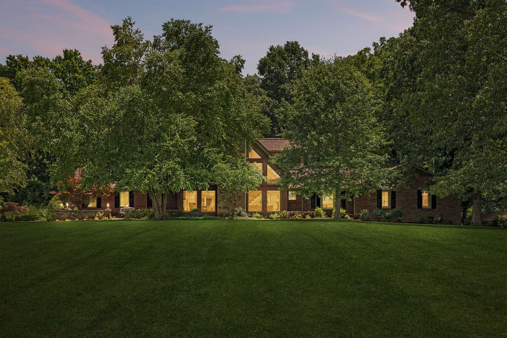 54.9 Acres of Land with Home for Sale in Greenbrier, Tennessee