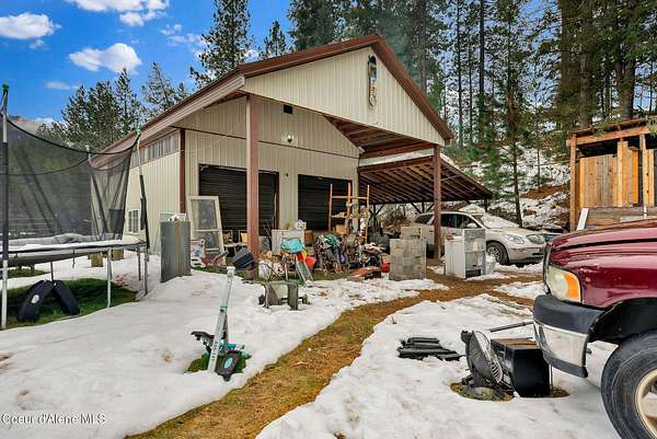 2.3 Acres of Land with Home for Sale in Naples, Idaho