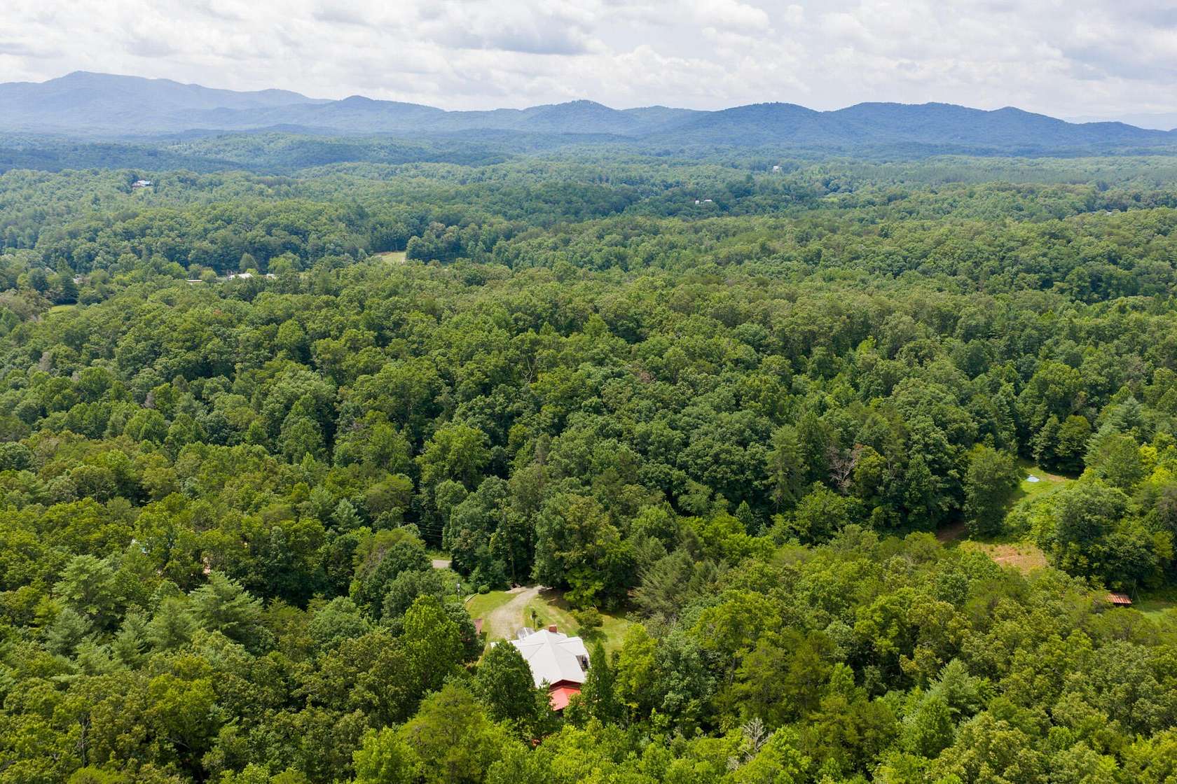 12 Acres of Recreational Land with Home for Sale in Turtletown, Tennessee