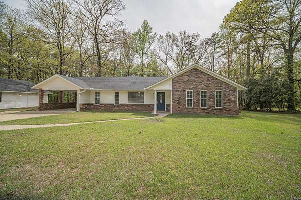1.5 Acres of Land with Home for Sale in Monticello, Arkansas