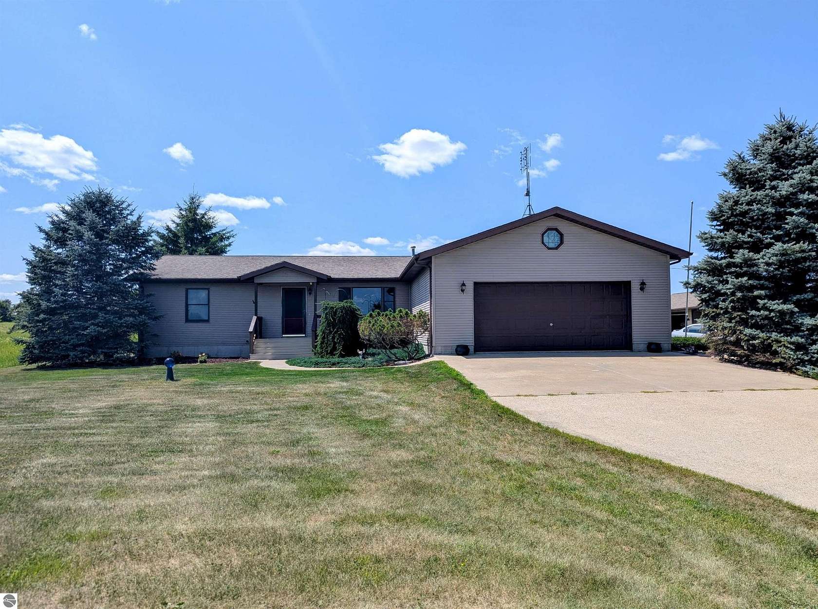 10 Acres of Land with Home for Sale in Sterling, Michigan