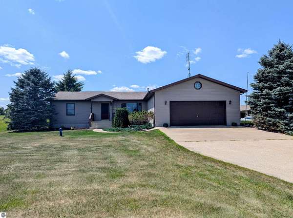 10 Acres of Land with Home for Sale in Sterling, Michigan