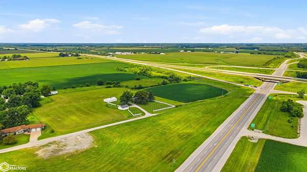 9.38 Acres of Residential Land for Sale in Mount Pleasant, Iowa
