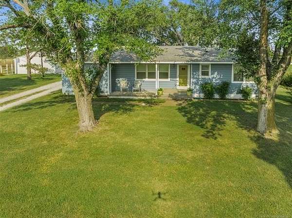 15 Acres of Land with Home for Sale in Vinita, Oklahoma