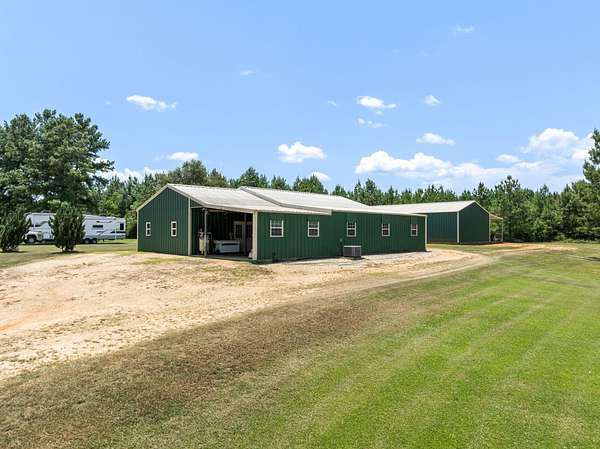 53 Acres of Land with Home for Sale in Sandy Hook, Mississippi