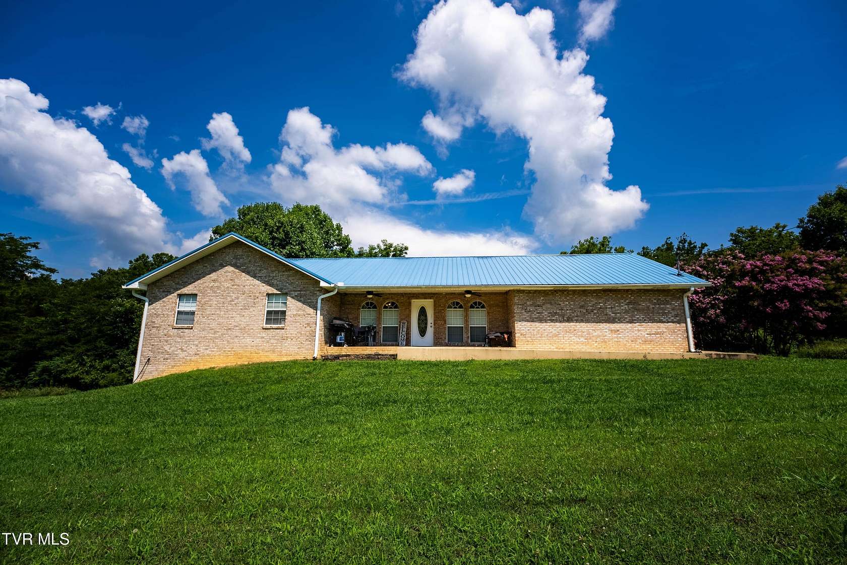 10.4 Acres of Recreational Land with Home for Sale in Mooresburg, Tennessee