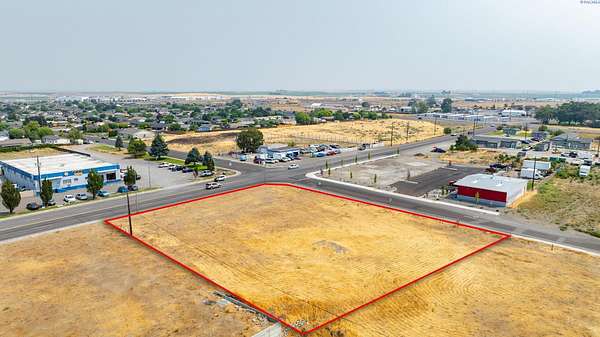 0.76 Acres of Mixed-Use Land for Sale in Pasco, Washington