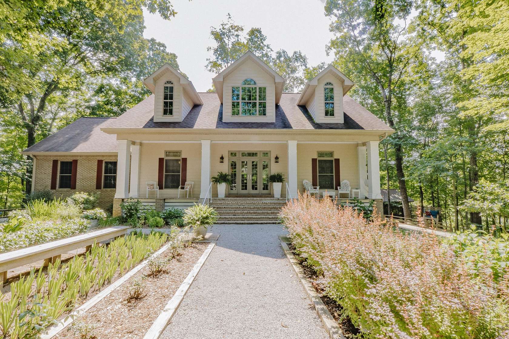 2.5 Acres of Land with Home for Sale in Monticello, Kentucky