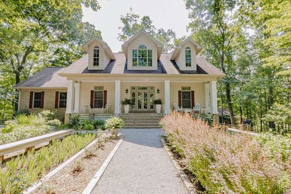 2.5 Acres of Land with Home for Sale in Monticello, Kentucky