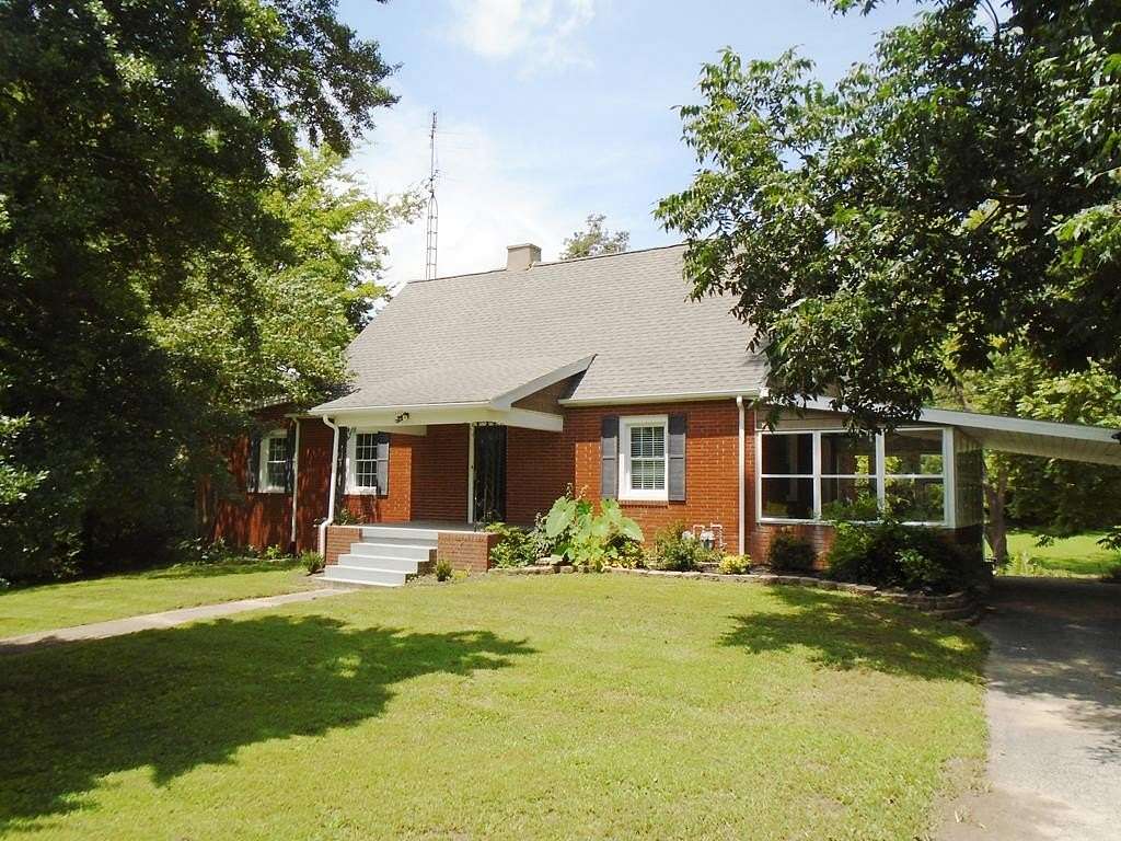 2 Acres of Land with Home for Sale in Madisonville, Kentucky