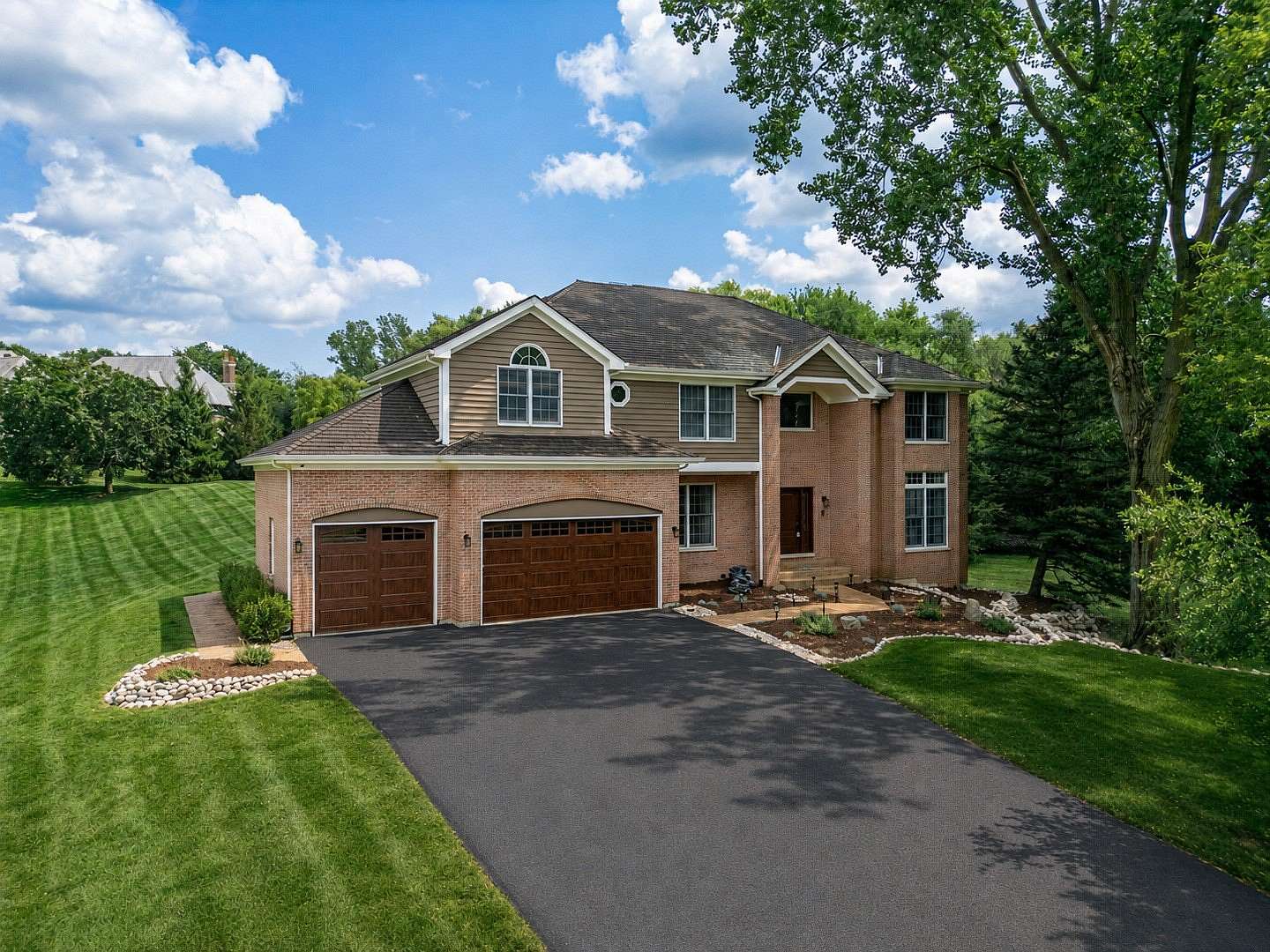 1.76 Acres of Land with Home for Sale in Barrington, Illinois