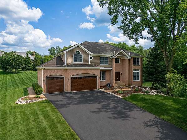 1.76 Acres of Land with Home for Sale in Barrington, Illinois