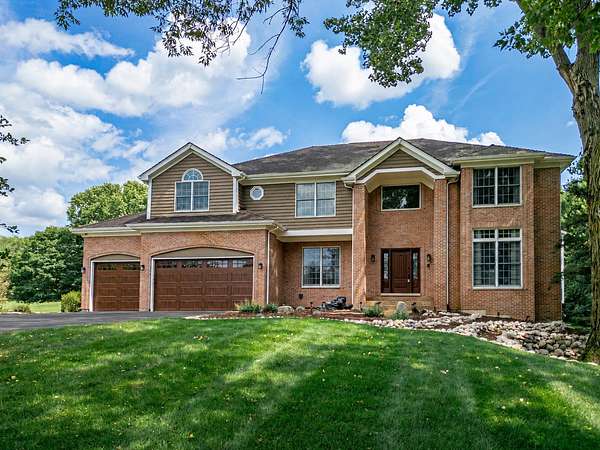 1.76 Acres of Land with Home for Sale in Barrington, Illinois
