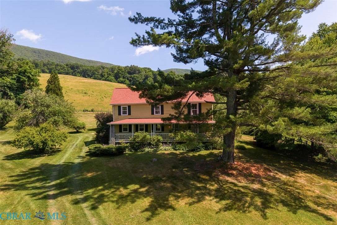185 Acres of Agricultural Land with Home for Sale in Hot Springs, Virginia