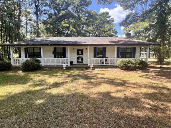 6.27 Acres of Land with Home for Sale in Pine Bluff, Arkansas