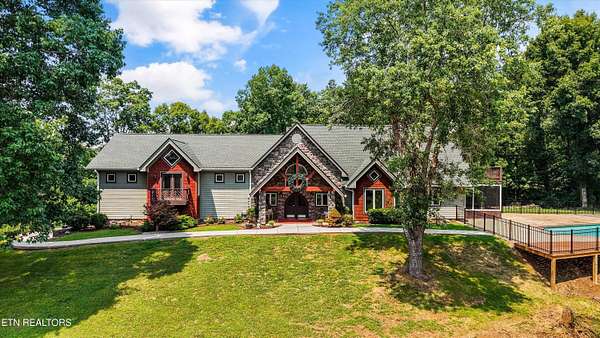 31 Acres of Land with Home for Sale in Knoxville, Tennessee