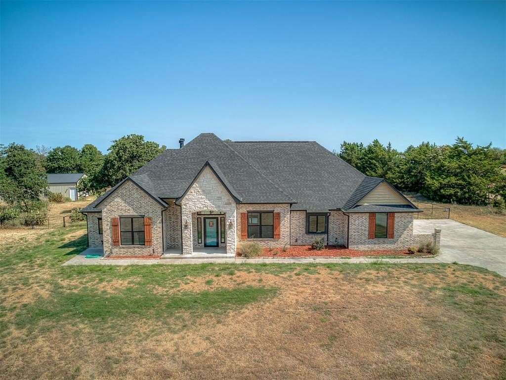2.42 Acres of Land with Home for Sale in Choctaw, Oklahoma