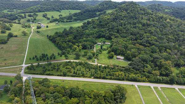 4 Acres of Residential Land for Sale in Hartsville, Tennessee