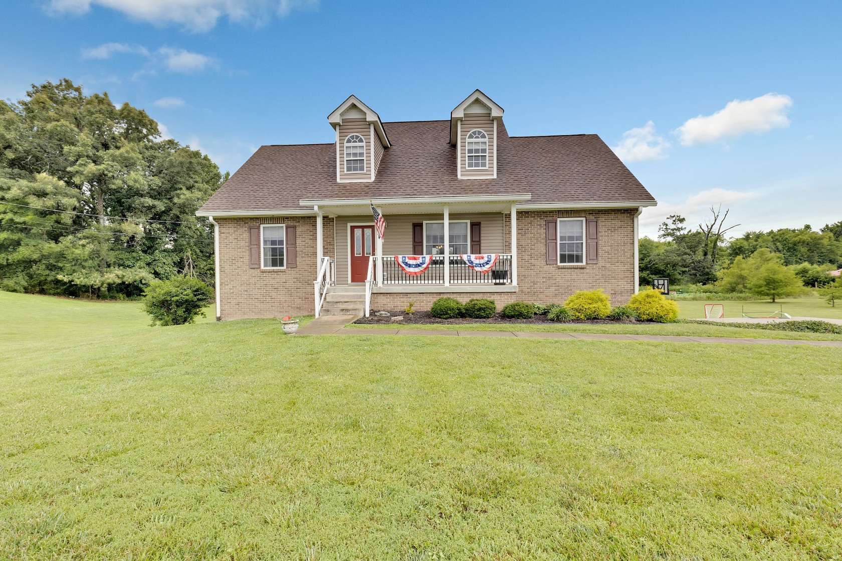 2.4 Acres of Land with Home for Sale in Springfield, Tennessee