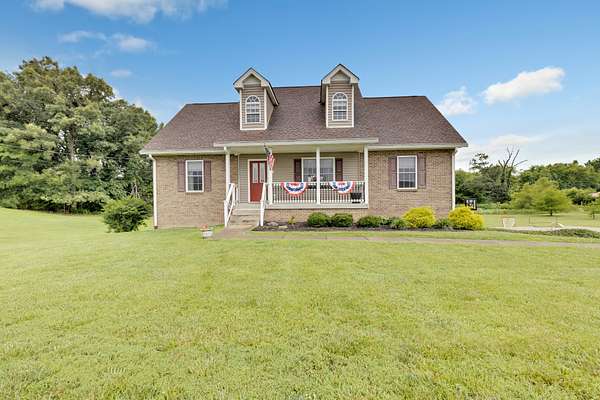 2.4 Acres of Land with Home for Sale in Springfield, Tennessee