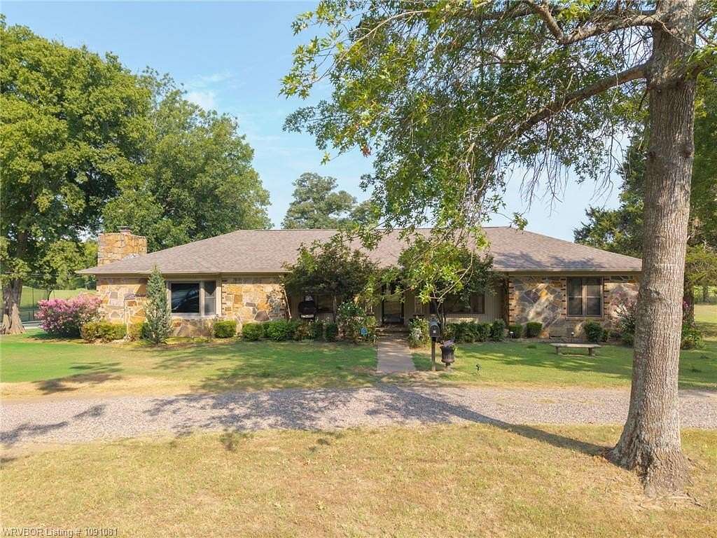 22 Acres of Land with Home for Sale in Greenwood, Arkansas