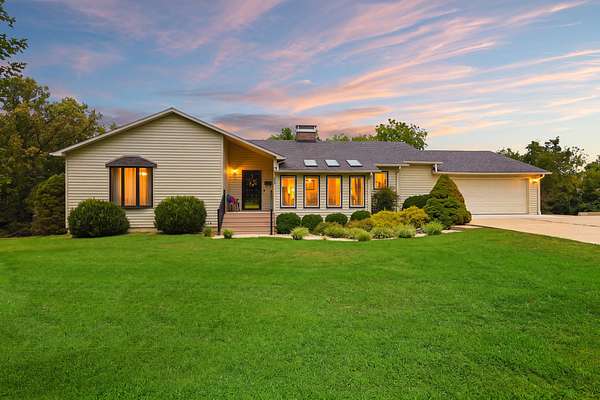 1.5 Acres of Land with Home for Sale in Harrodsburg, Kentucky