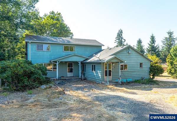 2.86 Acres of Land with Home for Sale in Sweet Home, Oregon