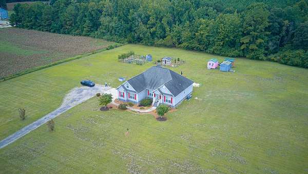 15.5 Acres of Improved Land for Sale in Summerton, South Carolina