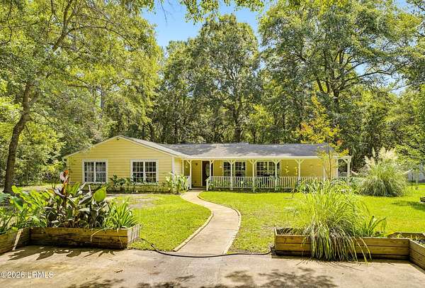 1.56 Acres of Land with Home for Sale in Beaufort, South Carolina