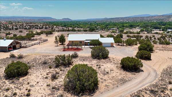 12 Acres of Land with Home for Sale in Medanales, New Mexico
