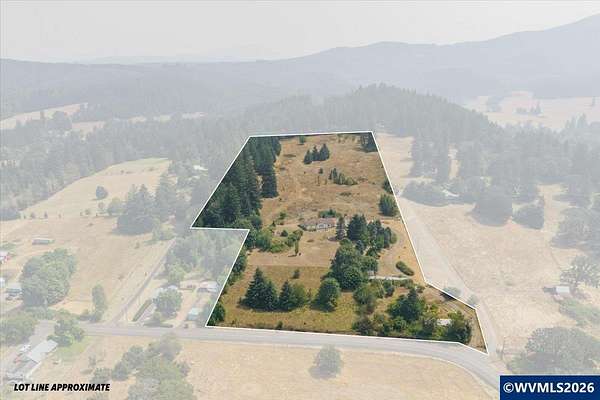 13.3 Acres of Land with Home for Sale in Sweet Home, Oregon