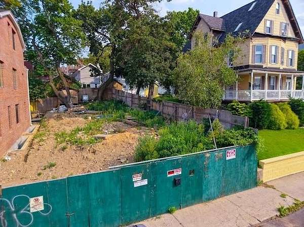 0.09 Acres of Residential Land for Sale in Brooklyn, New York