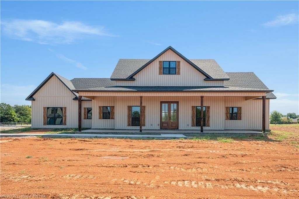 3.13 Acres of Land with Home for Sale in Van Buren, Arkansas