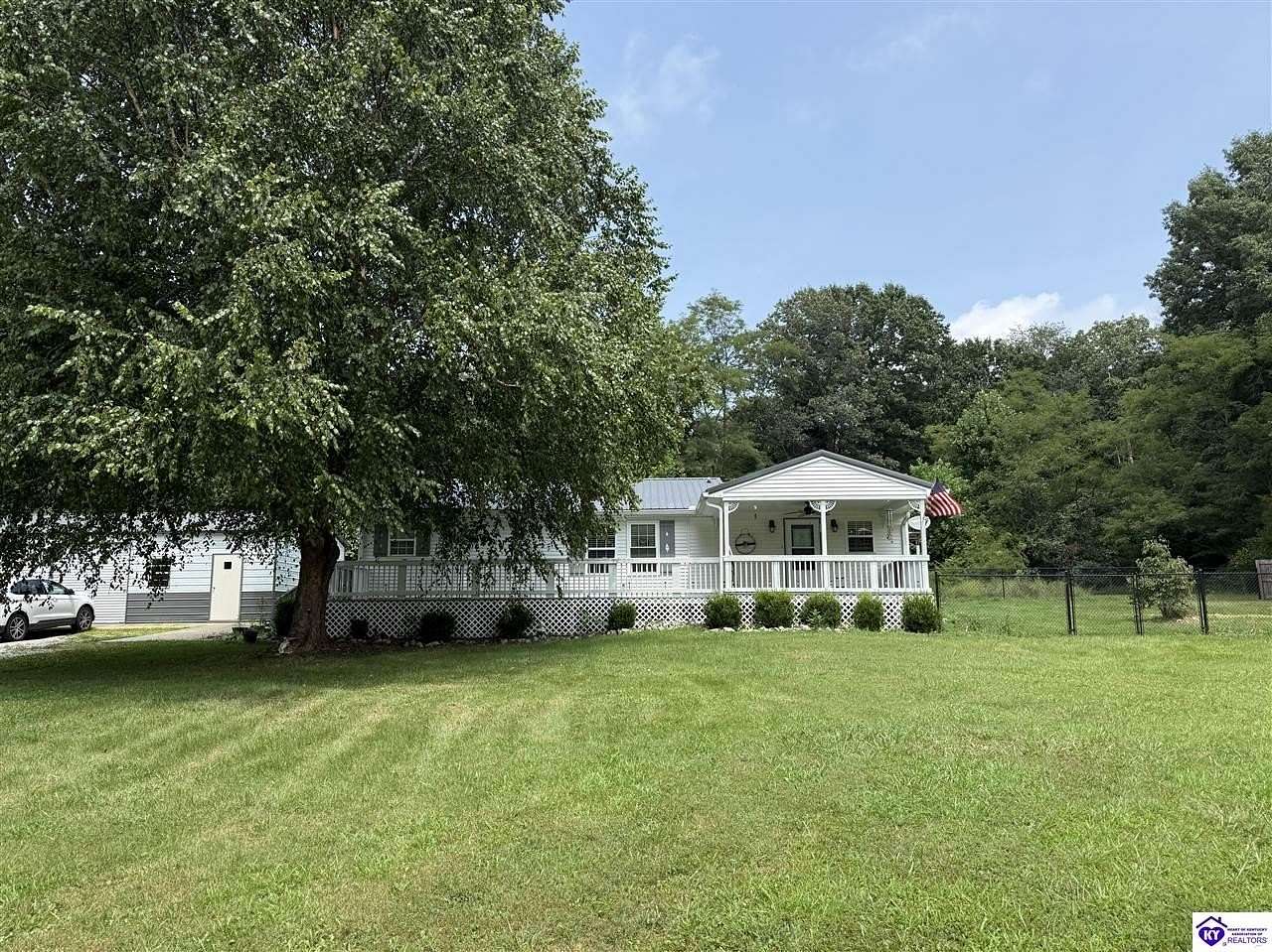2.15 Acres of Land with Home for Sale in Brandenburg, Kentucky
