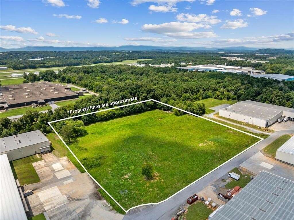 5 Acres of Commercial Land for Sale in Calhoun, Georgia