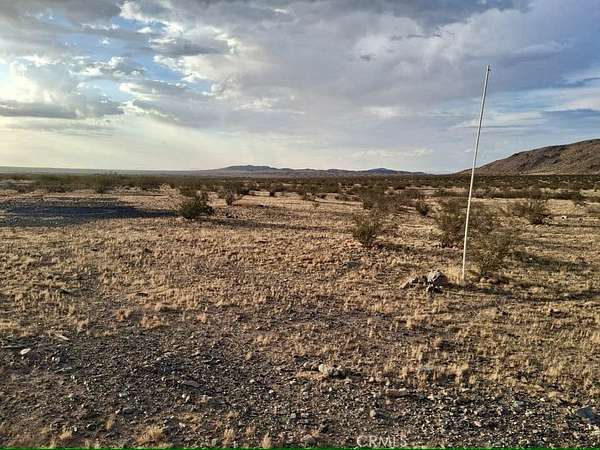 2.5 Acres of Land for Sale in Helendale, California