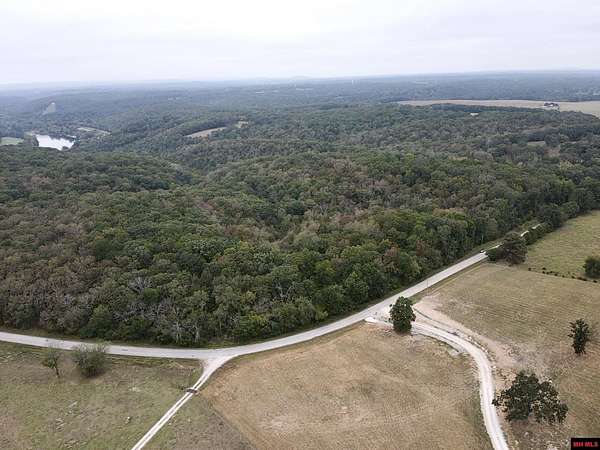 41 Acres of Recreational & Residential Land for Sale in Mountain Home, Arkansas