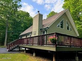 2.6 Acres of Land with Home for Sale in Hawley, Pennsylvania