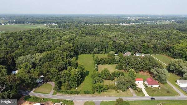 6.5 Acres of Land with Home for Sale in Hartly, Delaware